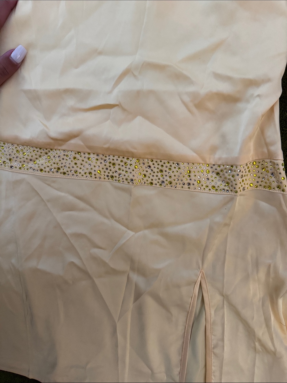 Sabrina carpenter yellow rhinestone dress - Picture 3 of 5